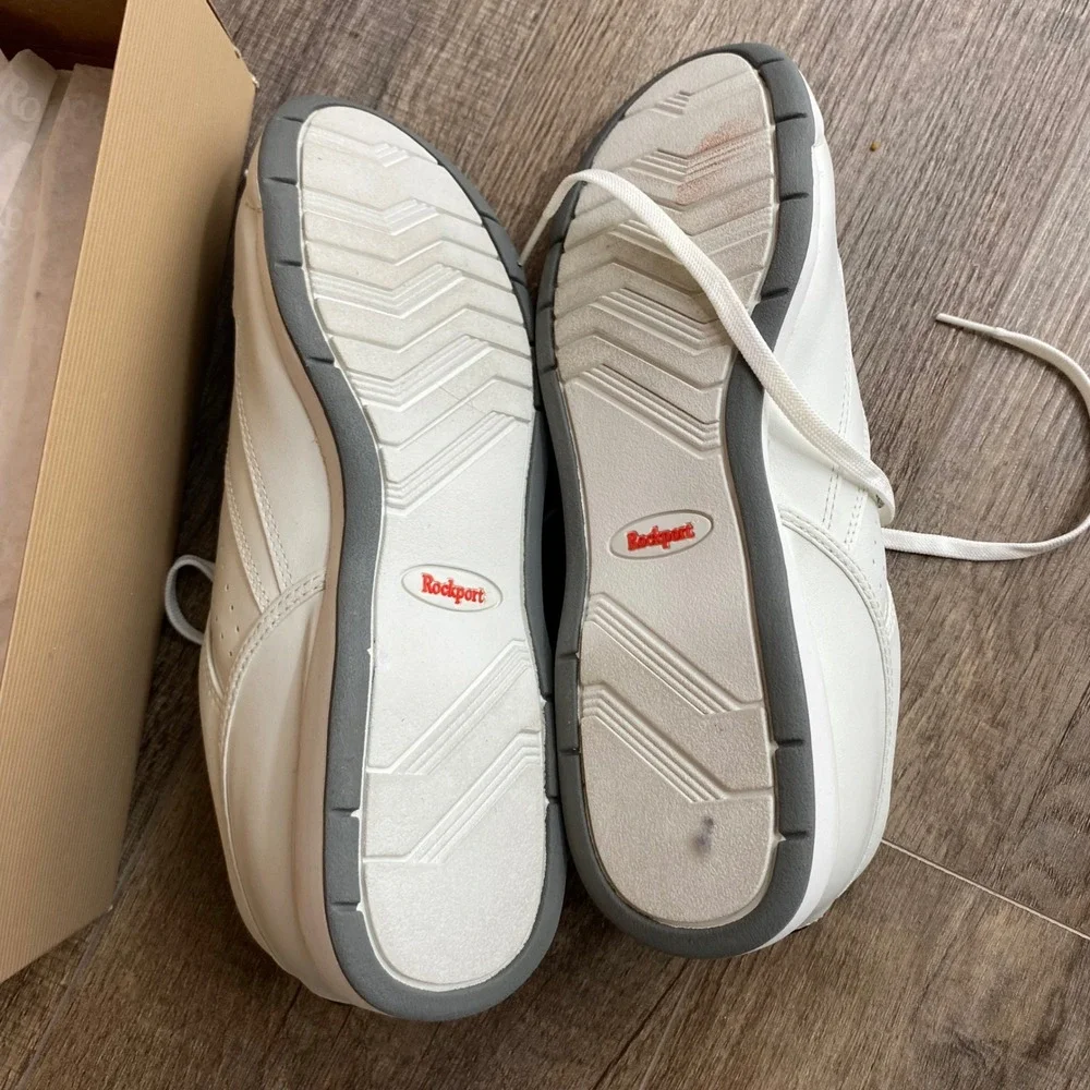Rockport ProWalker Womens 9.5 N Narrow White Leather Walking Shoes WR7104N